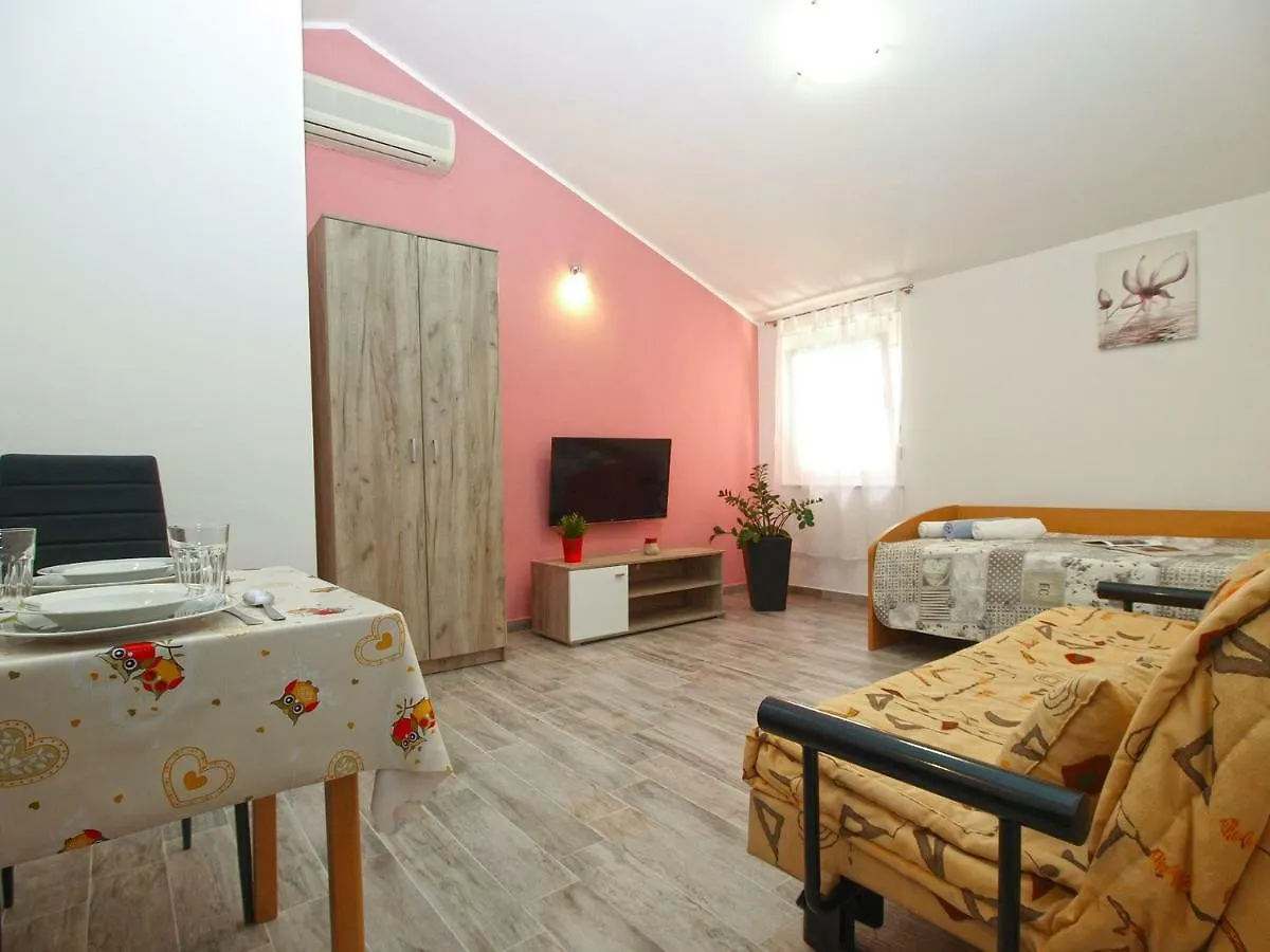 Apartments Oriana 898 Pula